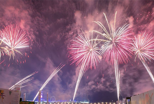 ABU DHABI TO SET A WORLD RECORD WITH 35-MINUTE-LONG FIREWORK SHOW