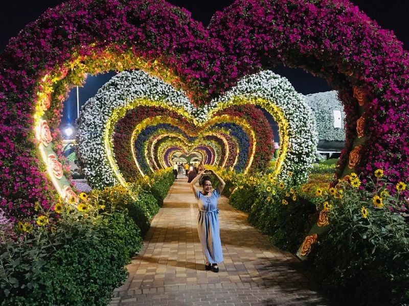 DUBAI MIRACLE GARDEN HOME TO 150 MN FLOWERS