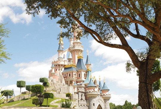 DISNEYLAND IS LAUNCHING A $110,000 PRIVATE JET TRIP TO ALL 12 OF ITS PARKS